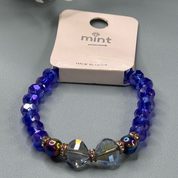 Source Unknown Jewelry - Mint Sapphire Blue Crystal Bracelet